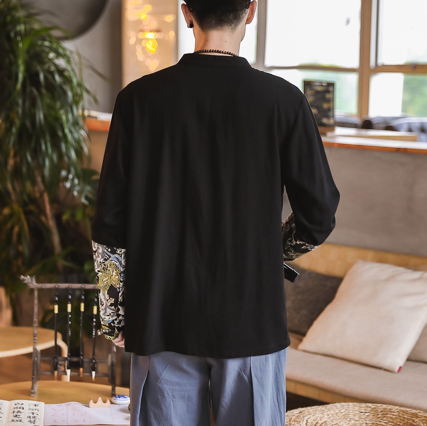 Chemise homme oversize avec col boutonné