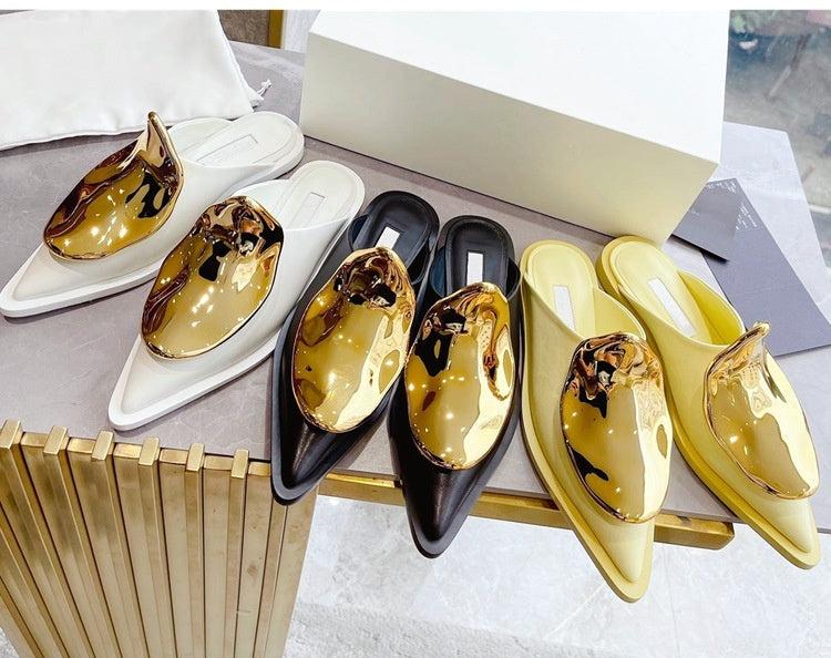 Mules à bout fermé pointu - Cuir décoration en métal 2 modèles plat / talon en 3 coloris