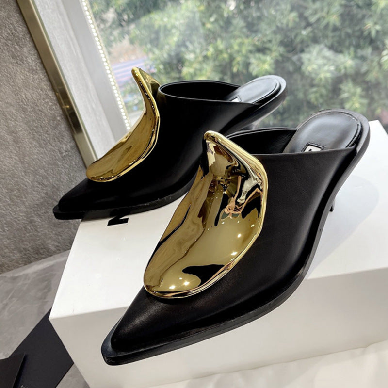 Mules à bout fermé pointu - Cuir décoration en métal 2 modèles plat / talon en 3 coloris