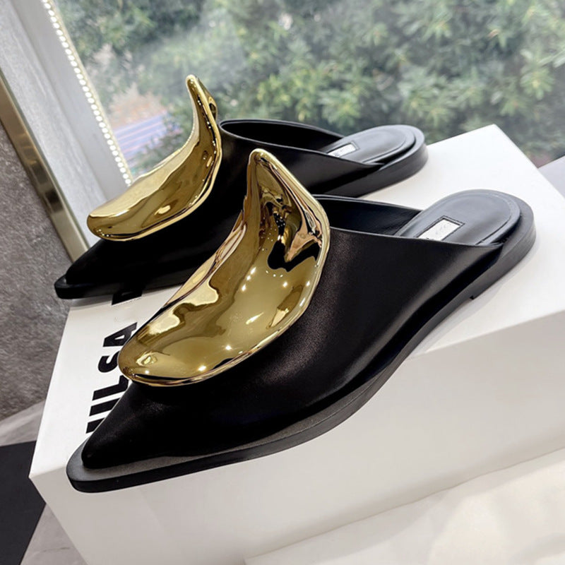 Mules à bout fermé pointu - Cuir décoration en métal 2 modèles plat / talon en 3 coloris