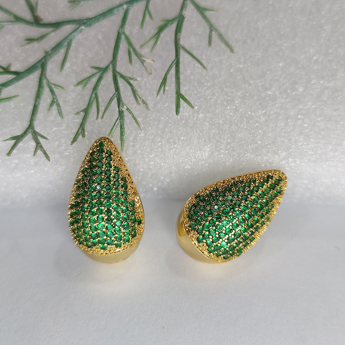 Boucles d'oreilles en forme de graine de melon de couleur incrustée