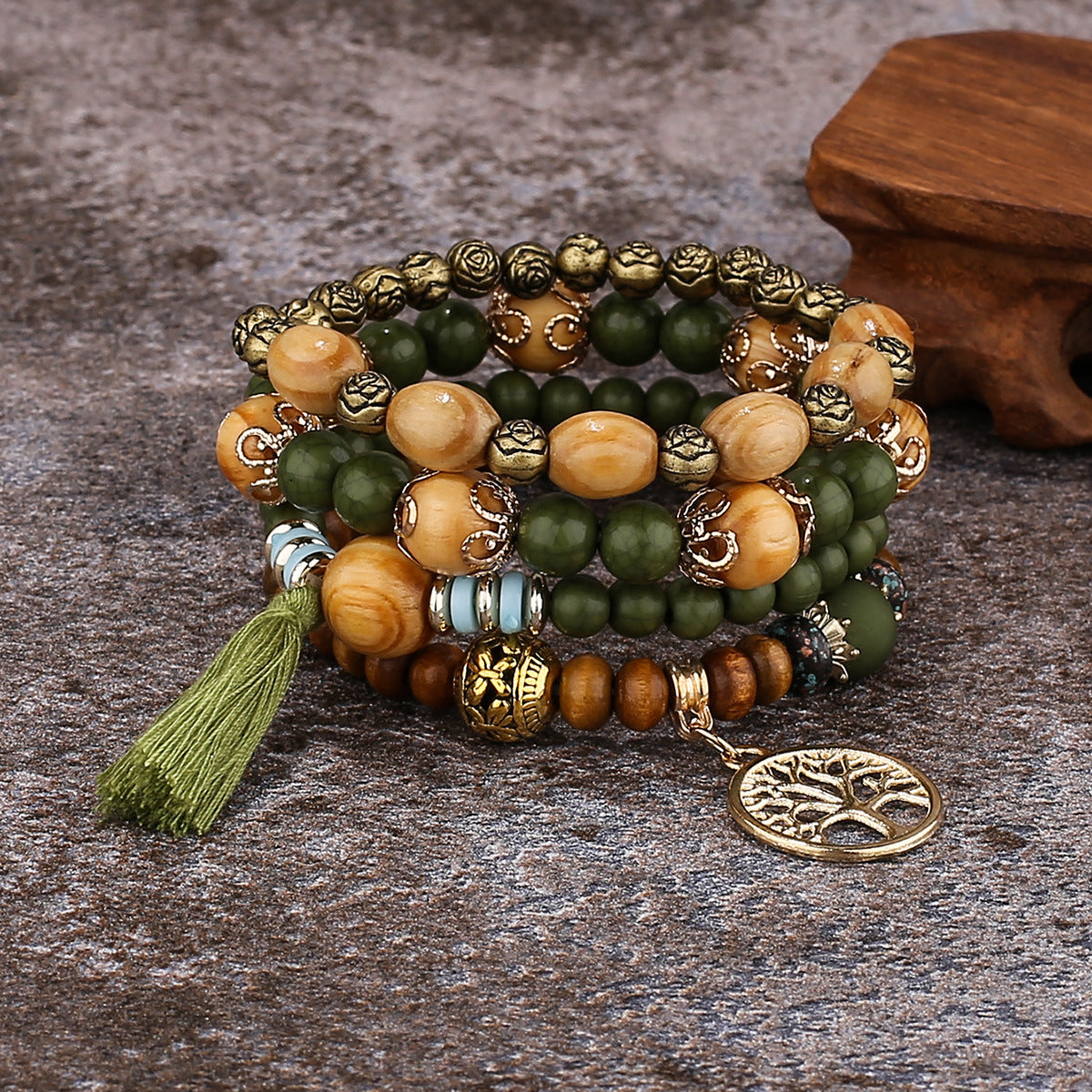 Bracelet extensible multicouche en bois de style bohème avec pendentif arbre de vie - 9 coloris