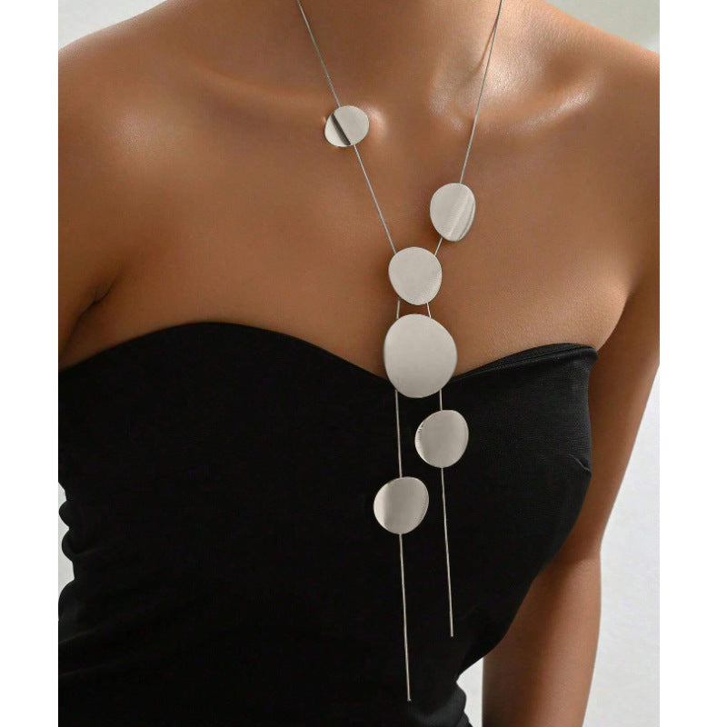 Collier chaîne long et tendance, tout-en-un - 2 modèles - couleur or ou argent